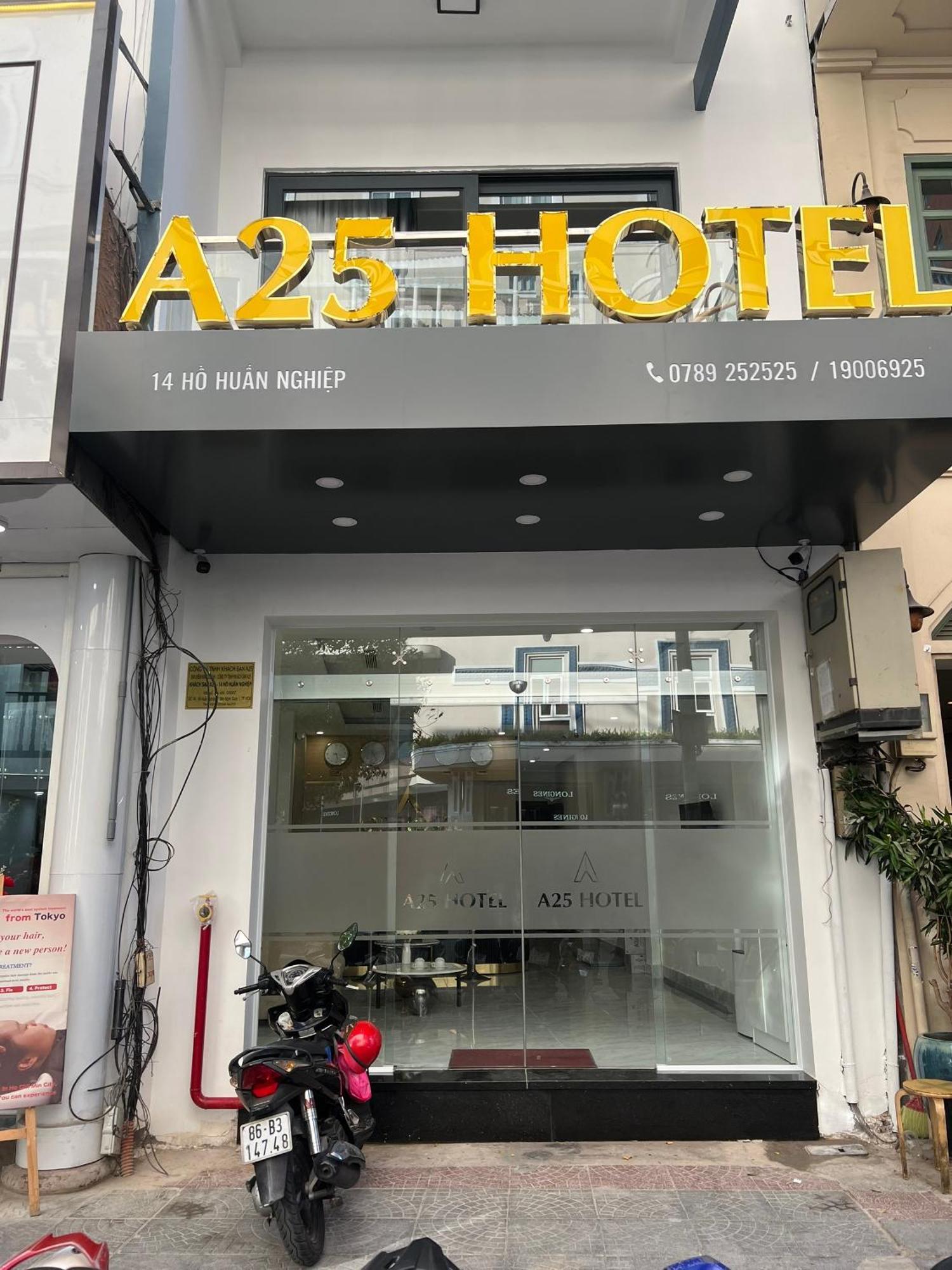 A25 Hotel - 14 Ho Huan Nghiep Ho Chi Minh City Exterior photo